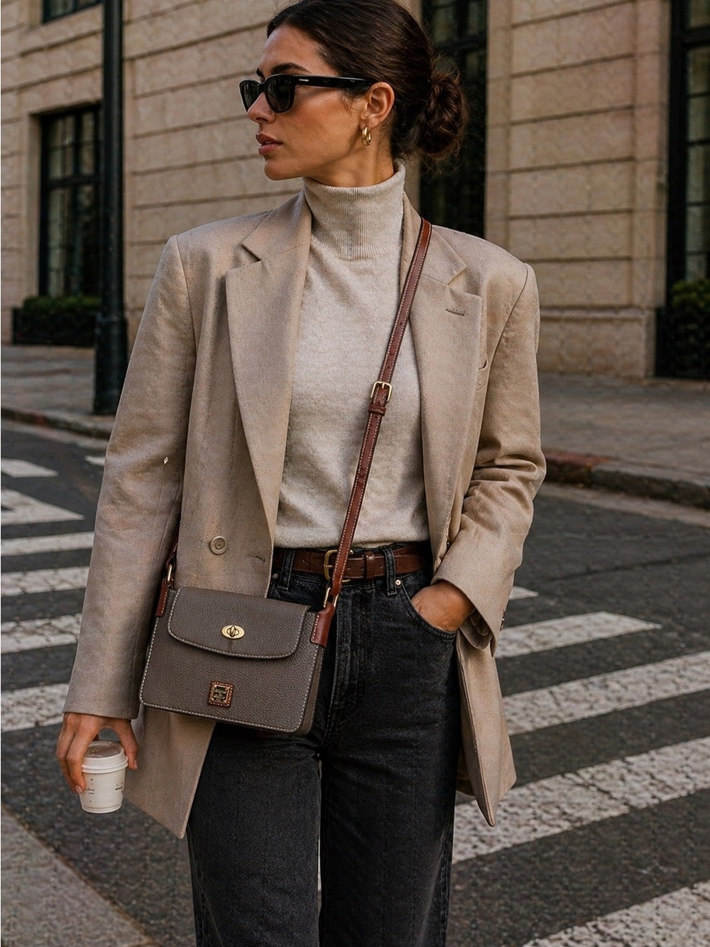 Dooney & Bourke Pebbled Leather Crossbody Taupe Brown Trim NWT - Picture 2 of 8